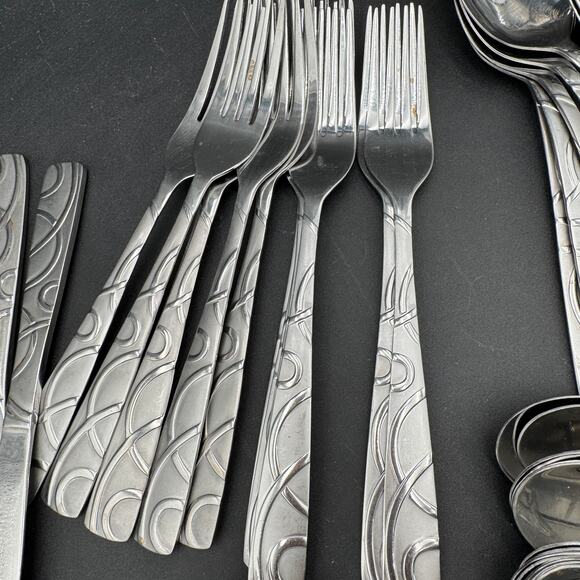 56 Pieces Cambridge Conquest Circles Stainless Flatware - Picture 7 of 8